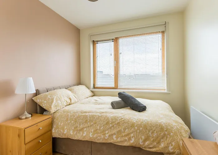 Stylish Central Apt At Aviva