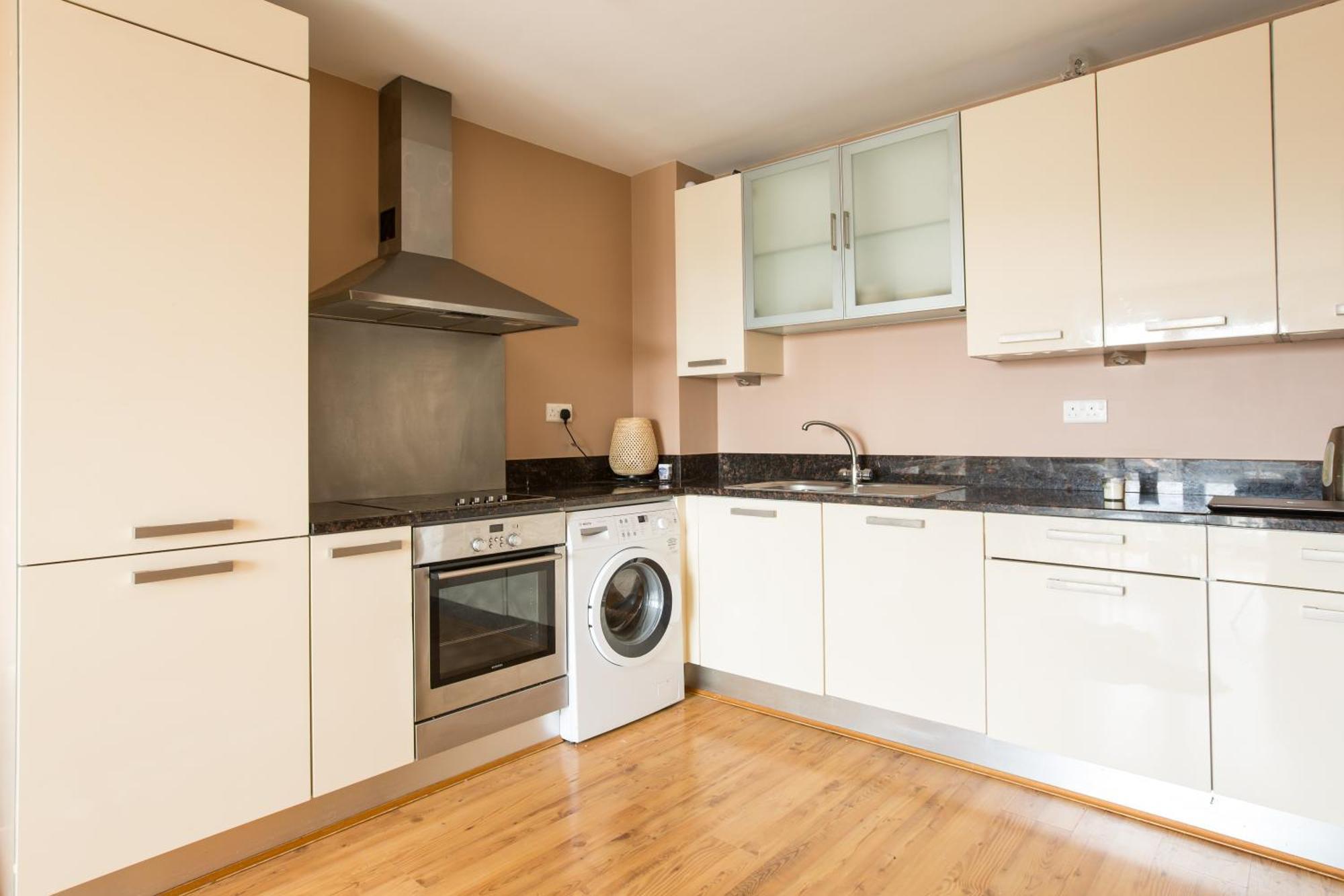 Stylish At Aviva Appartement