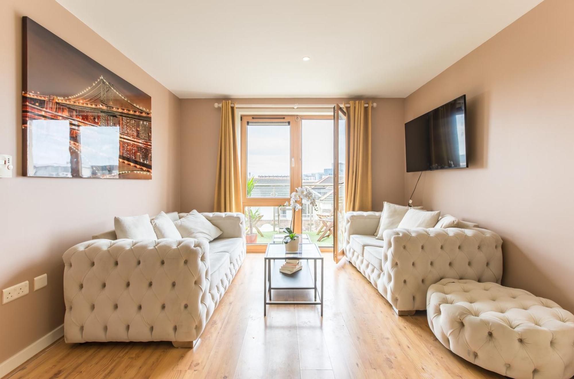Stylish At Aviva Appartement *